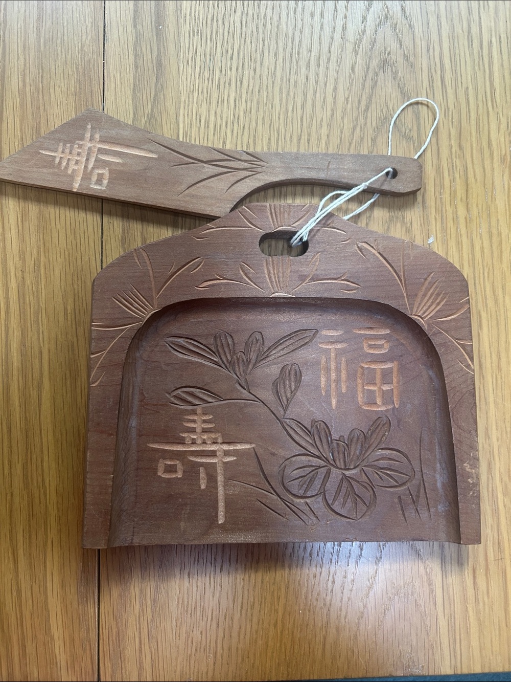 Hand-Carved Brown Wooden crumb dust pan with Scoop with Floral Motif